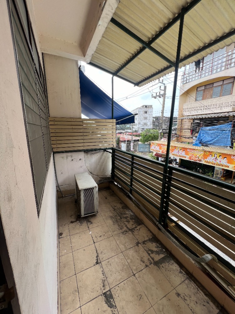 อาคารพาณิชย์ 7 คูหา ซอยอุดมสุข 25 (ขาย), Commercial Building Soi Udomsuk 25 (FOR SALE) PUY052