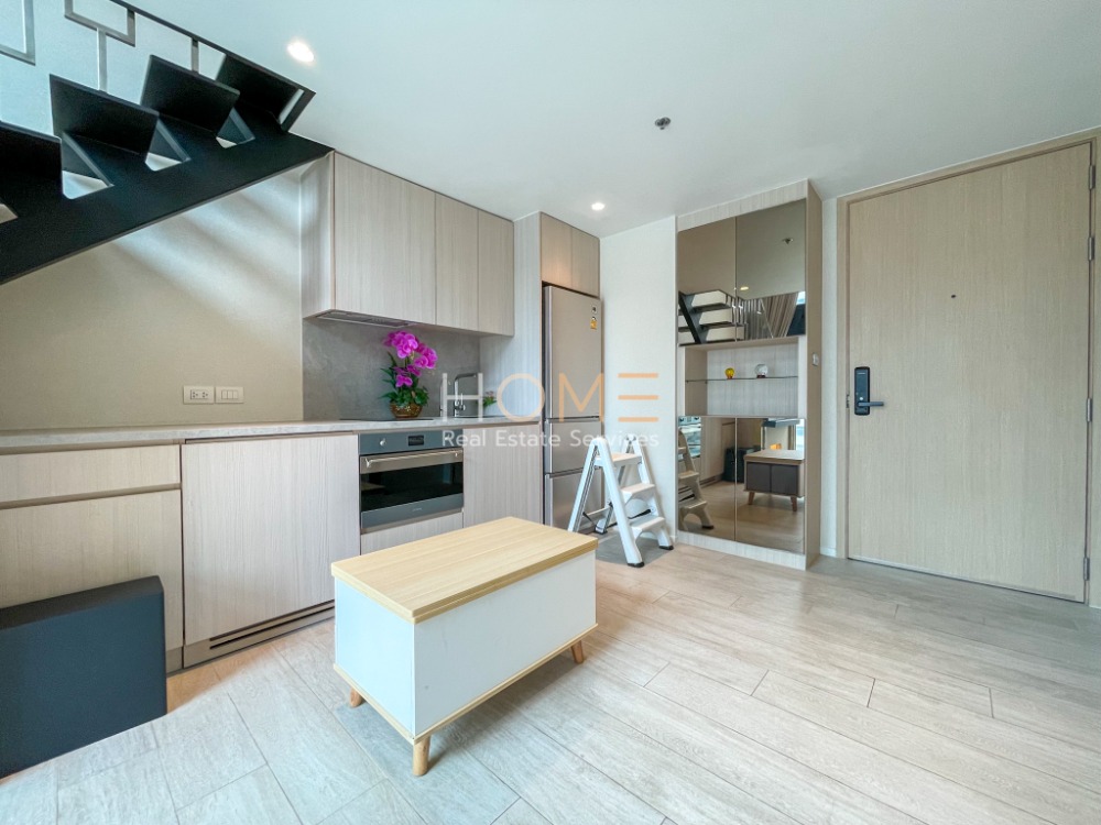 BTS สุรศักดิ์ เเค่ 450 เมตร ✨ The Lofts Silom / 1 Bedroom (SALE), เดอะ ลอฟท์ สีลม / 1 ห้องนอน (ขาย) DO146