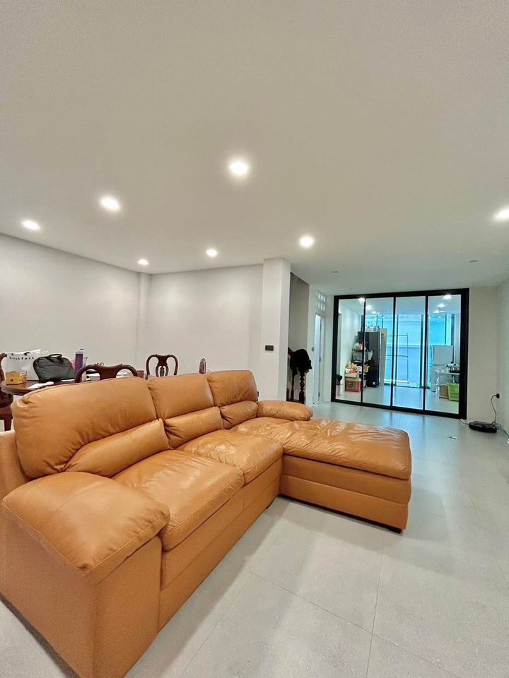 ทาวน์โฮม สาทร ซอย 21 / 6 ห้องนอน (ขาย), Townhome Sathorn Soi 21 / 6 Bedrooms (SLAE) DO186