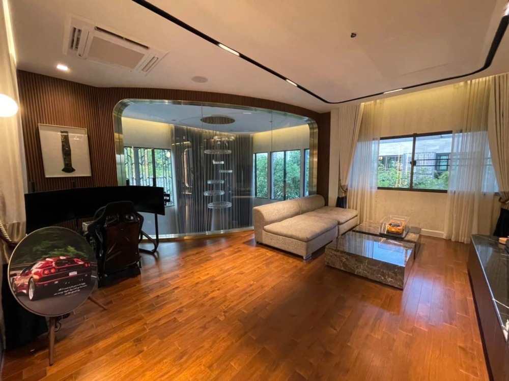 บ้านเดี่ยว แกรนด์ บางกอก บูเลอวาร์ด อีสต์ พระราม 9 / 5 ห้องนอน (ขาย), Grand Bangkok Boulevard East Rama 9 / Detached House 5 Bedrooms (FOR SALE) COF412