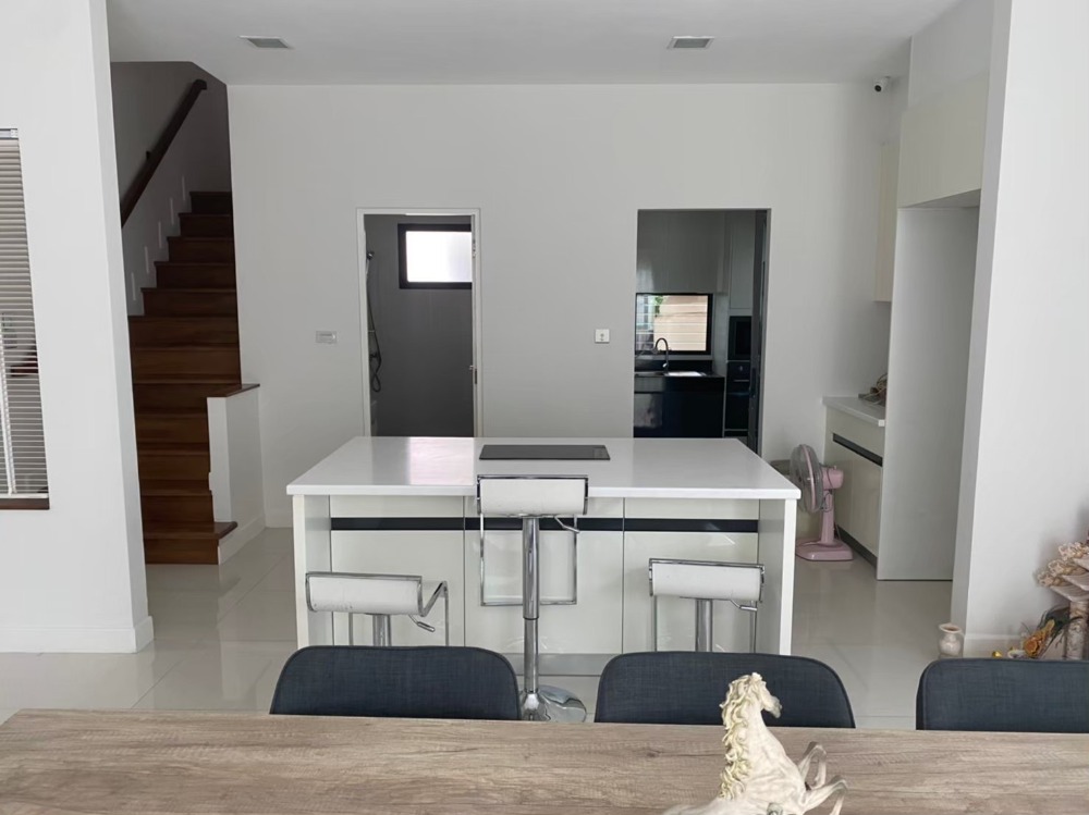 บ้านเดี่ยว มัณฑนา อ่อนนุช - วงแหวน 4 / 4 ห้องนอน (ขาย), Manthana Onnut - Wongwaen 4 / Detached House 4 Bedrooms (FOR SALE) COF415