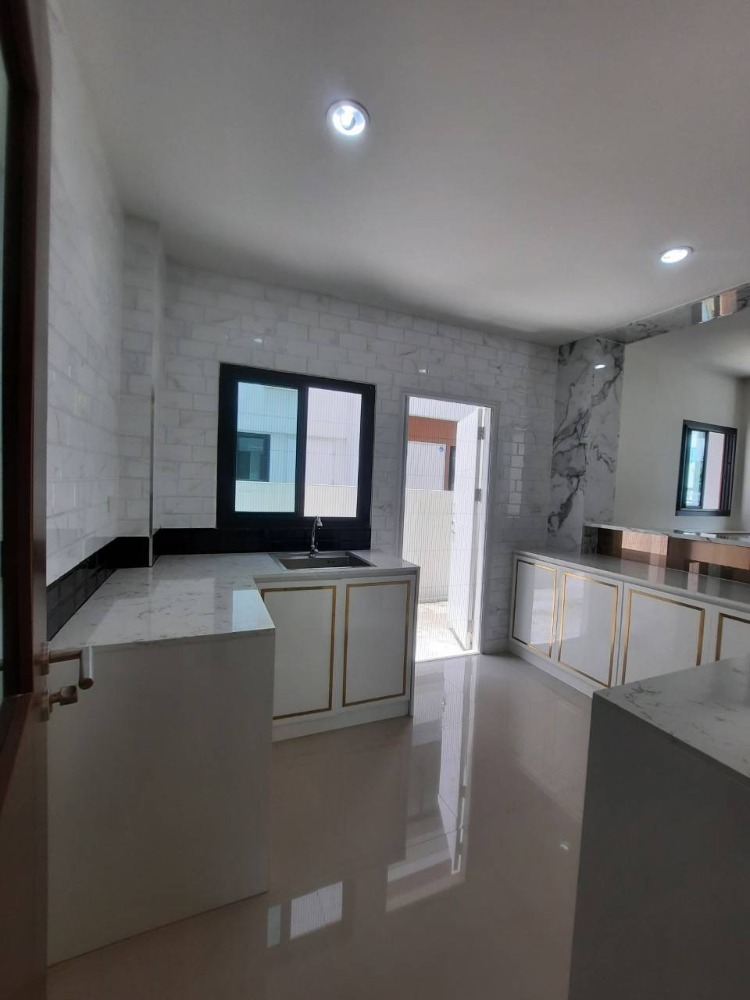 บ้านเดี่ยว เดอะเบสท์ กิ่งแก้ว - สุวรรณภูมิ / 5 ห้องนอน (ขาย), The Best Kingkaew - Suvarnabhumi / Detached House 5 Bedrooms (FOR SALE) CJ101