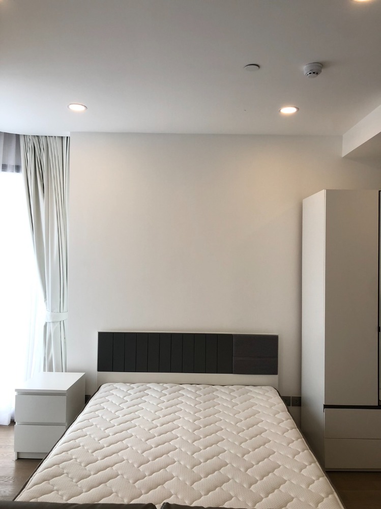 Ideo Mobi Sathorn / 1 Bedroom (SALE WITH TENENT), ไอดีโอ โมบิ สาทร / 1 ห้องนอน (ขายพร้อมผู้เช่า) DO203