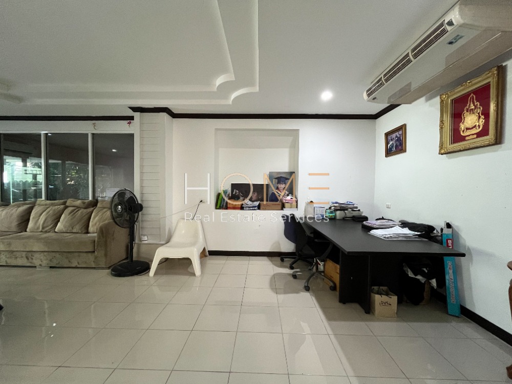 บ้านเดี่ยว ปริญสิริ ไพรเวซี่ / 6 ห้องนอน (ขาย), Prinsiri Privacy / Single House 6 Bedrooms (FOR SALE) RUK677