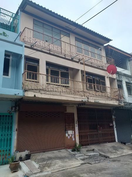 อาคารพาณิชย์ สุขุมวิท 95 / 3 ชั้น (ขาย), Commercial Building Sukhumvit 95 / 3 Storey (FOR SALE) PUY191