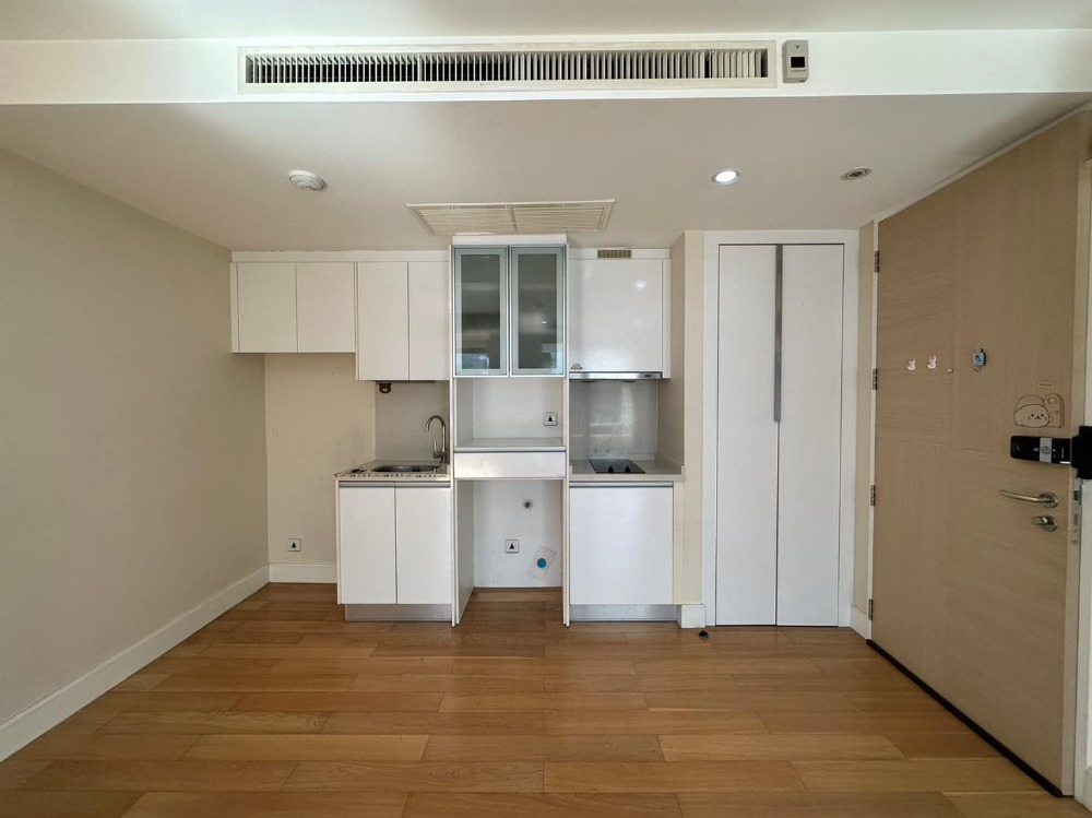 Collezio Sathorn - Pipat / 1 Bedroom (SALE), โคเรสซิโอ สาทร - พิพัฒน์ / 1 ห้องนอน (ขาย) DO242