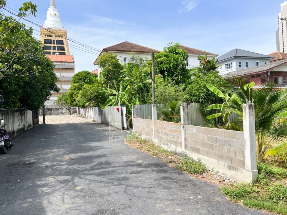 ที่ดินพร้อมสิ่งปลูกสร้าง ปุณณวิถี 20 / 136 ตารางวา (ขาย), Land with Building Punnawithi 20 / 544 Square Metre (FOR SALE) PUY203