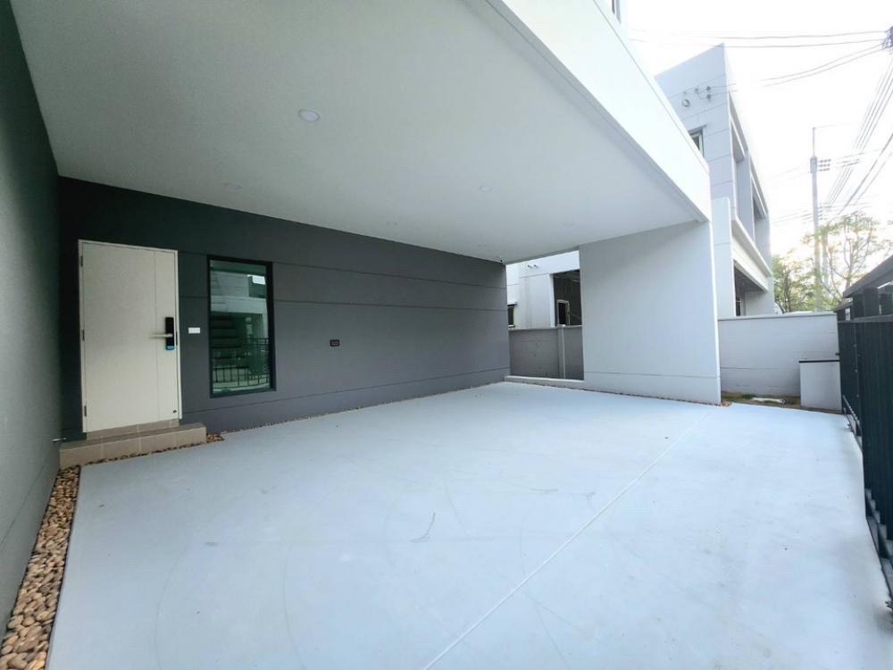 บ้านเดี่ยว เซนโทร บางนา / 4 ห้องนอน (ขาย), Centro Bangna / Detached House 4 Bedrooms (FOR SALE) CJ346