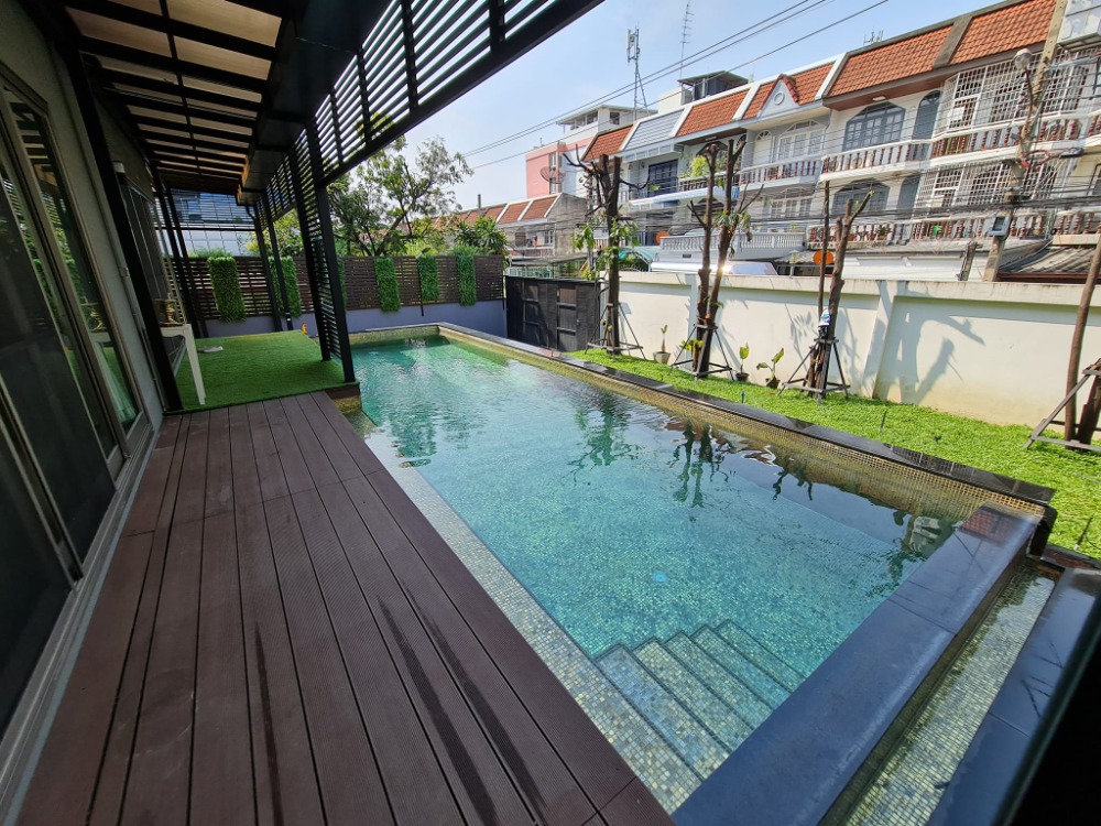 บ้านเดี่ยว ซอยรามคำแหง 24 แยก 24 / 2 ห้องนอน (ขายหร้อมผู้เช่า), Detached House Soi Ramkhamhaeng 24 Yaek 24 / 2 Bedrooms (SALE WITH TENANT) COF450