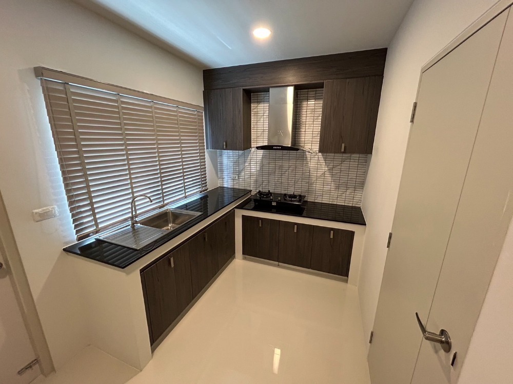 บ้านเดี่ยว เซนโทร บางนา / 4 ห้องนอน (ให้เช่า), Centro Bangna / Detached House 4 Bedrooms (FOR RENT) CJ383