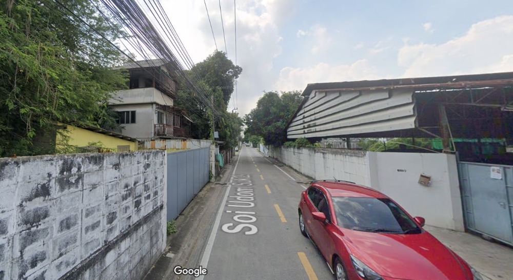 ที่ดินพร้อมสิ่งปลูกสร้าง ซอยอุดมสุข 29 / 210 ตารางวา (ขาย), Land with Building Soi Udomsuk 29 / 840 Square Metre (FOR SALE) PUY230