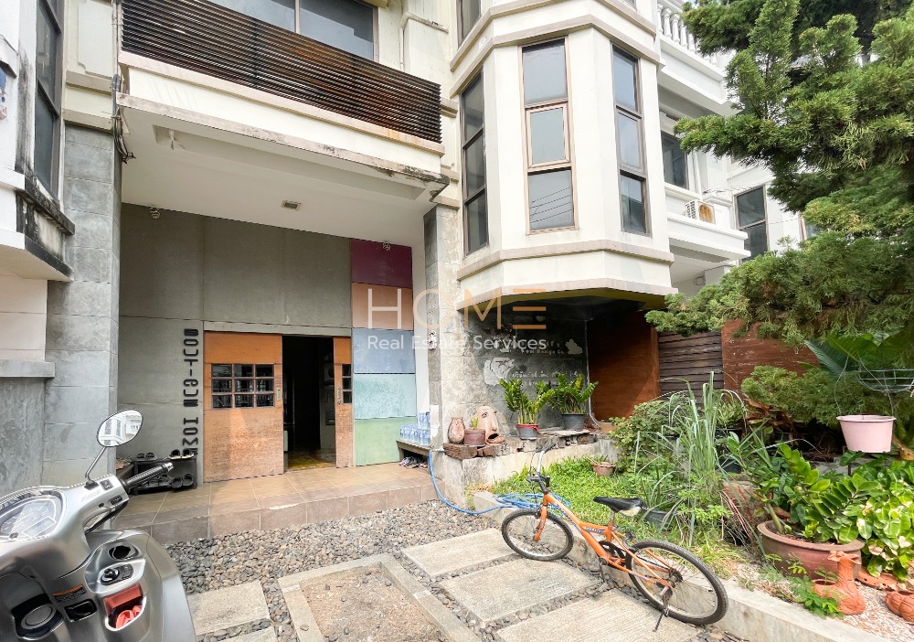 ทาวน์โฮม หมู่บ้านโดม เสนานิคม / 3 ห้องนอน (ขาย), Dome Village Senanikom / Townhome 3 Bedrooms (FOR SALE) MEAW395