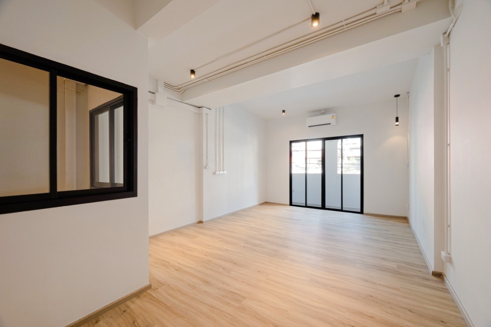 แคนวาส เฮ้าส์ (เจริญกรุง 107) / 3 ห้องนอน (ขาย), Canvas House (Charoen Krung 107) / 3 Bedrooms (SALE) NUT822