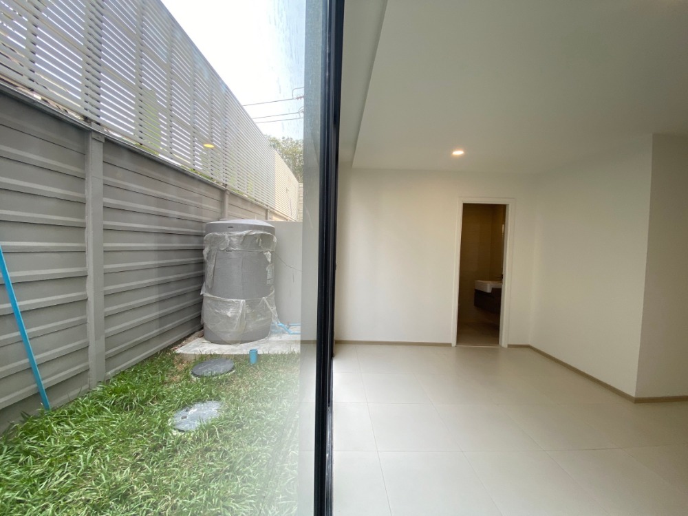 โนเวล เรสซิเดนซ์ ลาดพร้าว 18 / 4 ห้องนอน (ขาย), Novel Residence Ladprao 18 / 4 Bedrooms (SALE) MEAW412