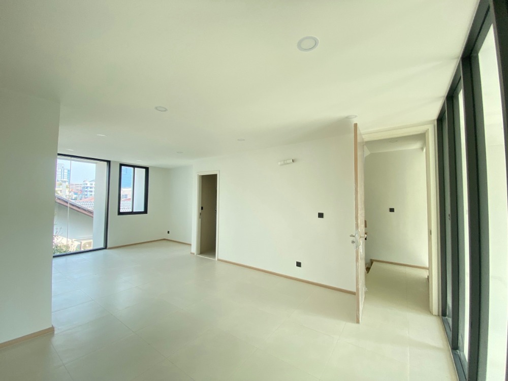 โนเวล เรสซิเดนซ์ ลาดพร้าว 18 / 4 ห้องนอน (ขาย), Novel Residence Ladprao 18 / 4 Bedrooms (SALE) MEAW412