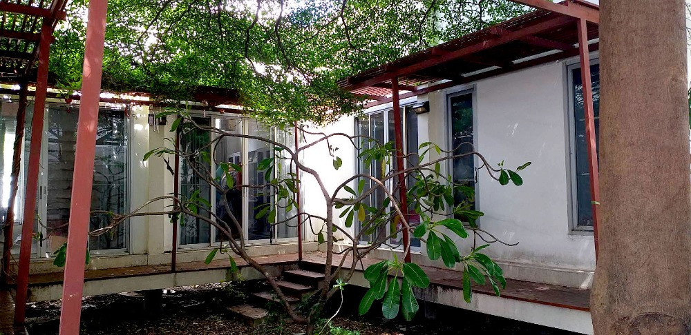 บ้านเดี่ยว โชคชัย 4 ซอย 70 / 2 ห้องนอน (ขาย), Detached House Chokchai 4 Soi 70 / 2 Bedrooms (FOR SALE) RUK229