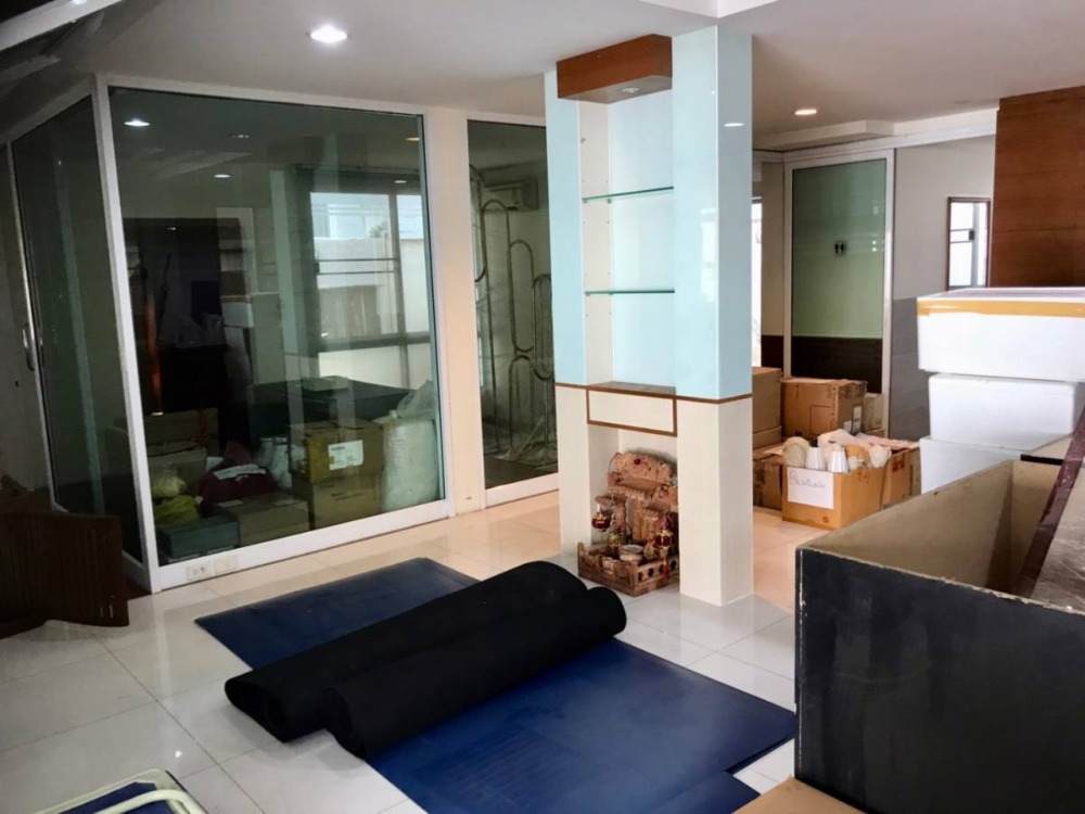 บ้าน ซอยสายลม (ซอยพหลโยธิน 8) / 4 ห้องนอน (ขาย), House Soi Sailom (Soi Phahonyothin 8) / 4 Bedrooms (SALE) NUB623