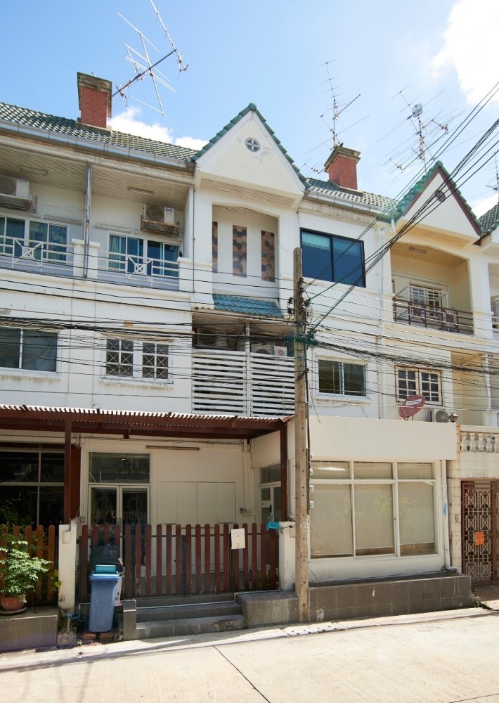 ทาวน์โฮม เกตุนุติ เชอมิเน่ / 8 ห้องนอน (ขาย), Ketnuti Chermine / Townhome 8 Bedrooms (FOR SALE) RUK285