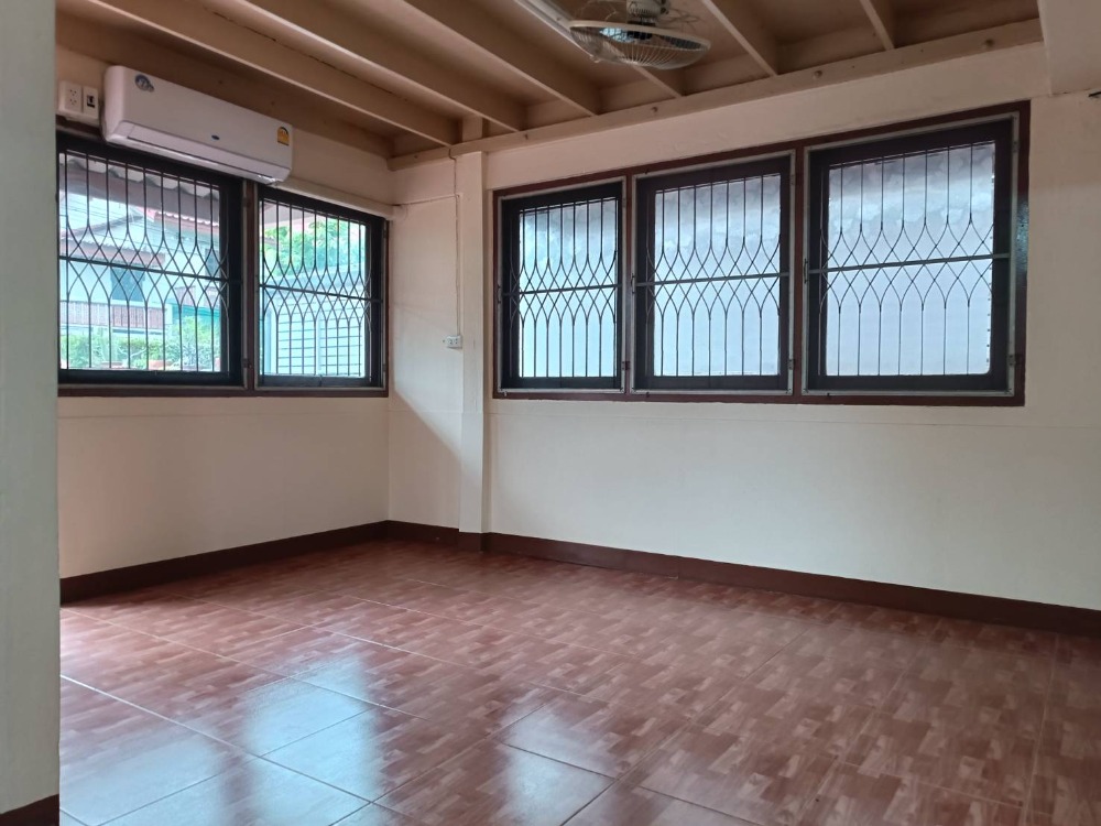 บ้านเดี่ยว หมู่บ้าน บัวขาว รามคําแหง 174 / 2 ห้องนอน (ขาย), Mu Ban Bua Khao Ramkhamhaeng 174 / Detached House 2 Bedrooms (FOR SALE) COF471