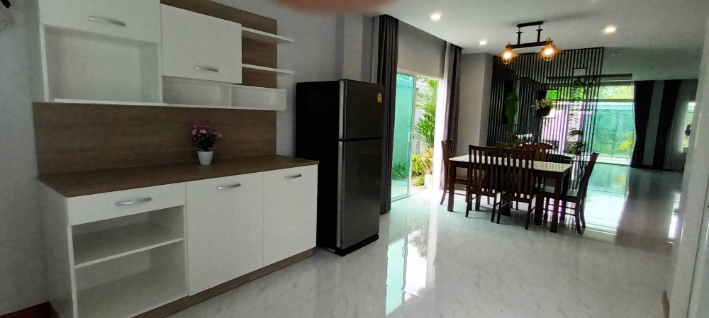 บ้านแฝด รามคำแหง 118 ซอย 46-3 / 5 ห้องนอน (ขาย), Semi-Detached House Ramkhamhaeng 118 Soi 46-3 / 5 Bedrooms (FOR SALE) JANG004