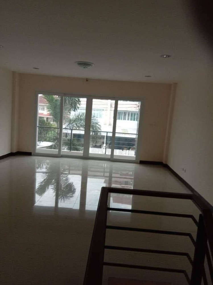 โฮมออฟฟิศ นิรันดร์ อเวนิว รามคำแหง / 3 ชั้น (ขาย), Nirun Avenue Ramkhamhaeng / 3 Storey (FOR SALE) JANG009