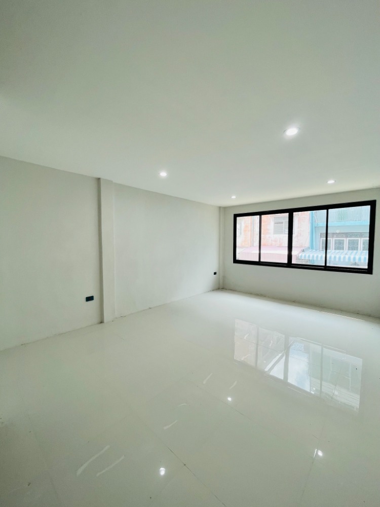 โฮมออฟฟิศ สุขุมวิท 101/1 / 4 ห้องนอน (ขาย), Home Office Sukhumvit 101/1 / Home Office 4 Bedrooms (FOR SALE) PUY279