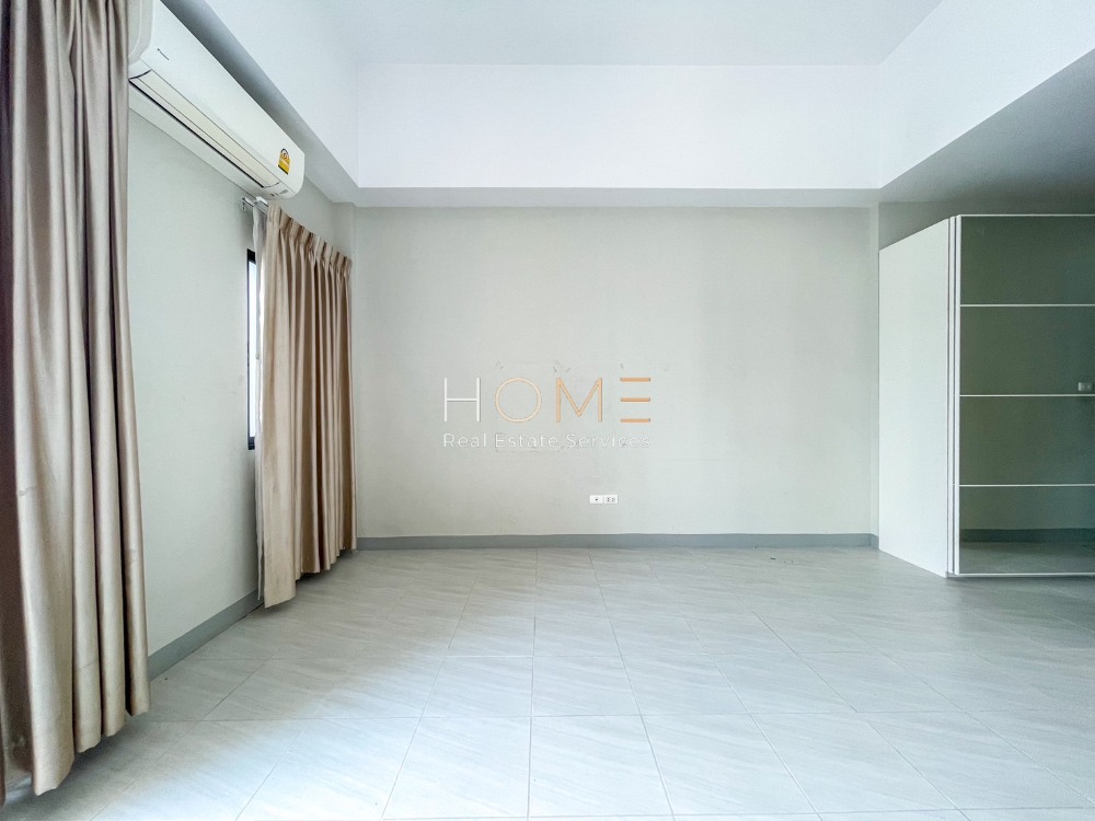 ทาวน์โฮม นลิน แกรนด์ อเวนิว วงแหวน - พระราม 9 / 3 ห้องนอน (ขาย), Nalin Grand Avenue Wongwaen - Rama 9 / Townhome 3 Bedrooms (FOR SALE) COF473