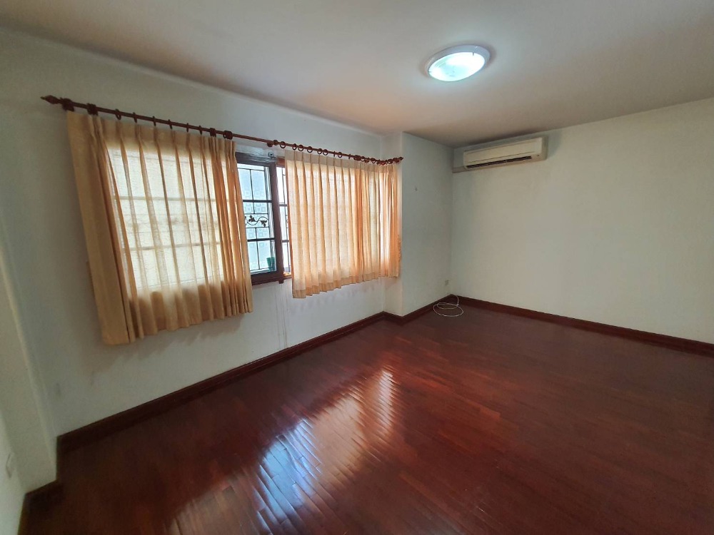 ทาวน์เฮ้าส์ ศุภาลัย วิลล์ เอกมัย - รามอินทรา / 3 ห้องนอน (ขาย), Supalai Ville Ekkamai - Ramindra / Townhouse 3 Bedrooms (FOR SALE) HL258