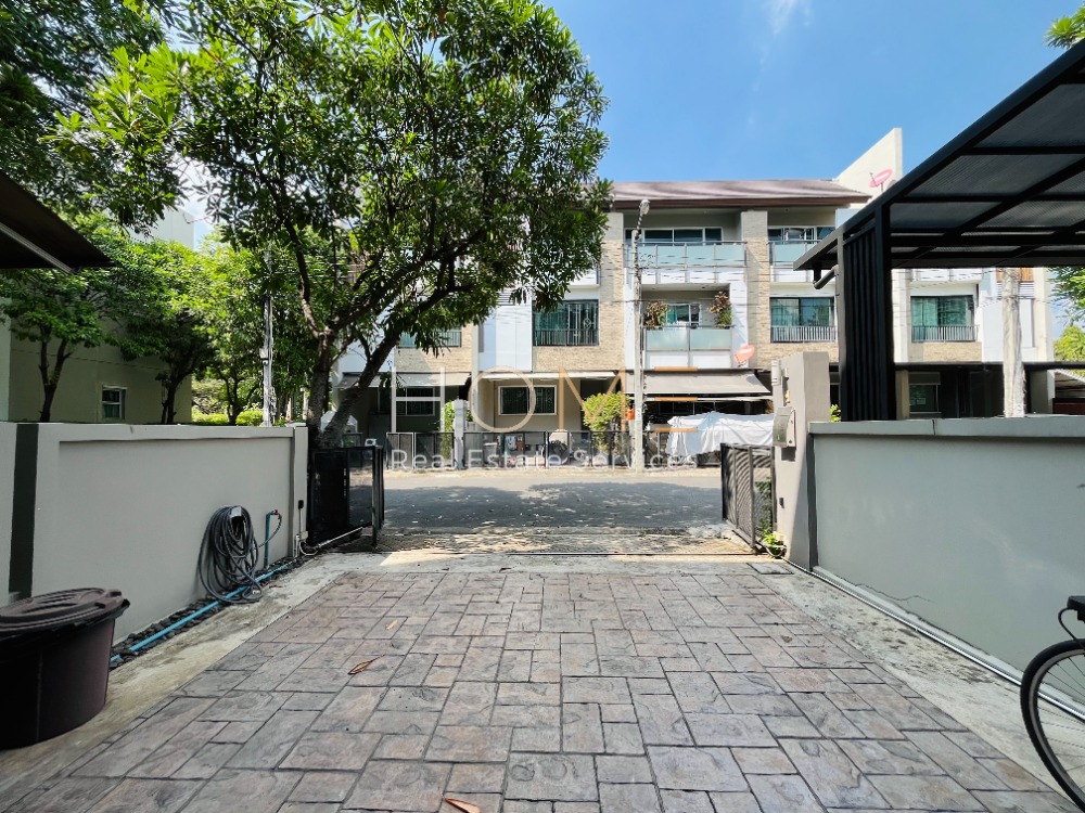 ทาวน์โฮม ไพรเวท เนอวานา ไลฟ์ เอ็กซ์คลูซีฟ / 3 ห้องนอน (ขาย), Private Nirvana Life Exclusive / Townhome 3 Bedrooms (FOR SALE) RUK729