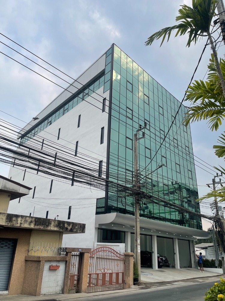 อาคารพาณิชย์ ลาดพร้าว 87 แยก 2 / 6 ชั้น (ขาย), Commercial Building Ladprao 87 Yaek 2 / 6 Storey (FOR SALE) RUK732