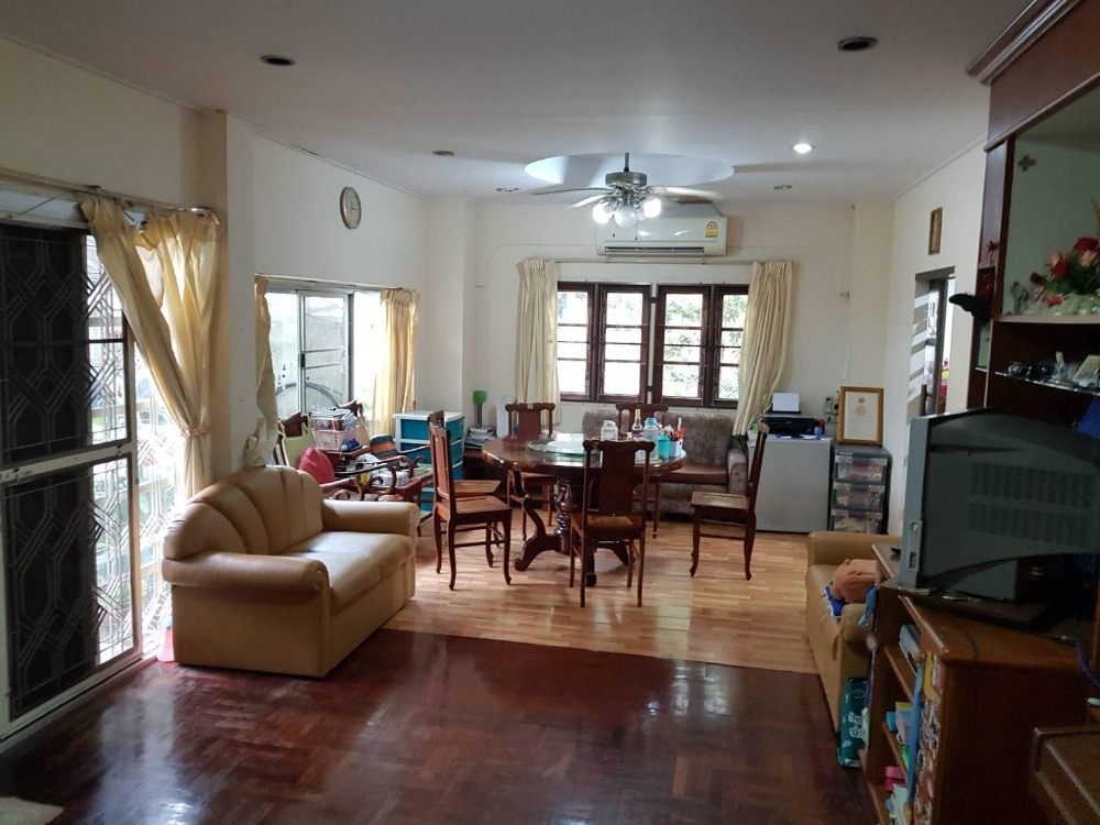 บ้านเดี่ยว อินทามระ 33 / 4 ห้องนอน (ขาย), Detached House Inthamara 33 / 4 Bedrooms (FOR SALE) NUB631