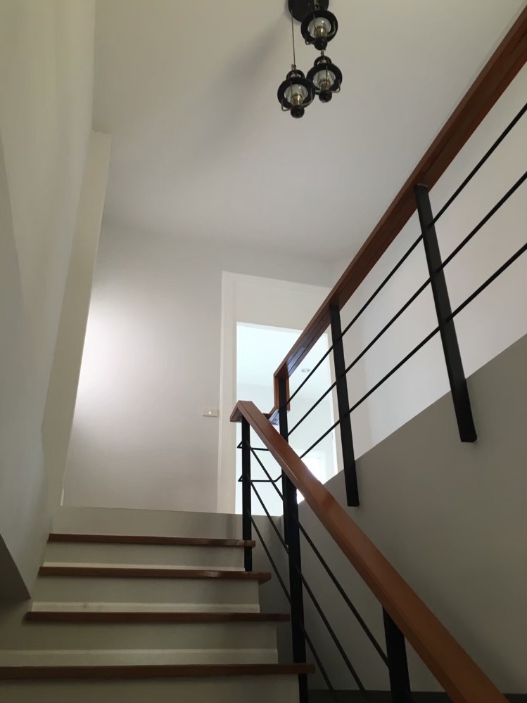 ทาวน์เฮ้าส์ ลาดพร้าว 110 / 6 ห้องนอน (ขาย), Townhouse Ladprao 110 / 6 Bedrooms (FOR SALE) JANG033