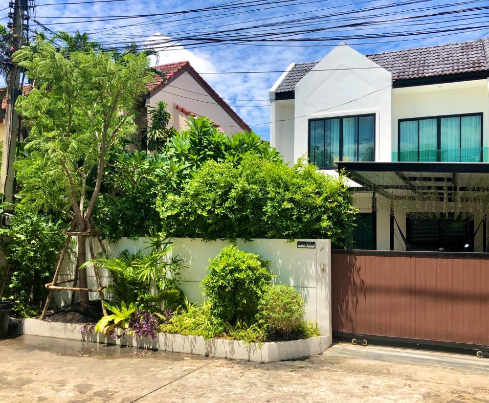 บ้านเดี่ยว พหลโยธิน 14 / 3 ห้องนอน (ขาย), House Phahonyothin 14 / 3 Bedrooms (SALE) NUB637