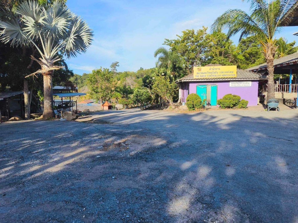 ที่ดินพร้อมโกดัง ซอยหนองหิน เมืองพัทยา / 8 ไร่ (ขาย), Land with Warehouse Soi Nonghin Pattaya / 8 Rai (FOR SALE) PUY290