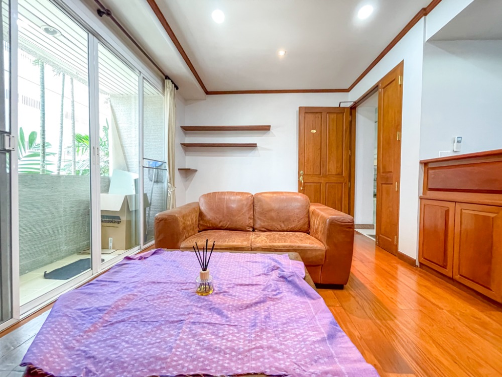 Baan Thanon Sarasin / 2 Bedrooms (SALE), บ้าน ถนน สารสิน / 2 ห้องนอน (ขาย) DO350