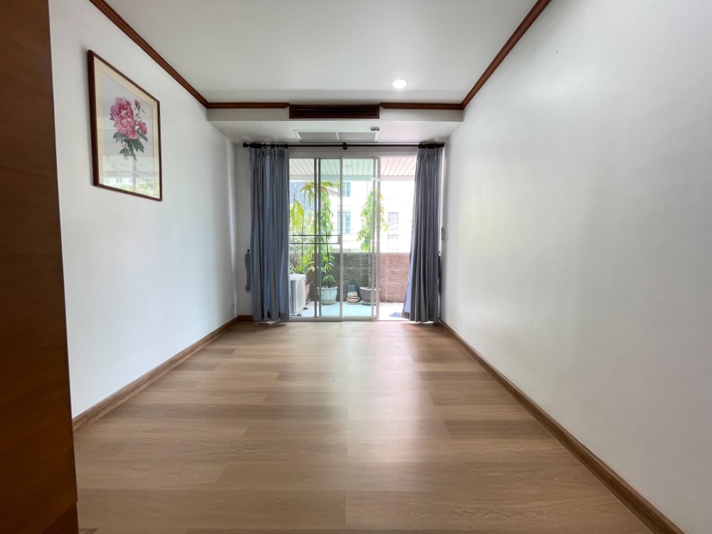 Baan Thanon Sarasin / 2 Bedrooms (SALE), บ้าน ถนน สารสิน / 2 ห้องนอน (ขาย) DO350