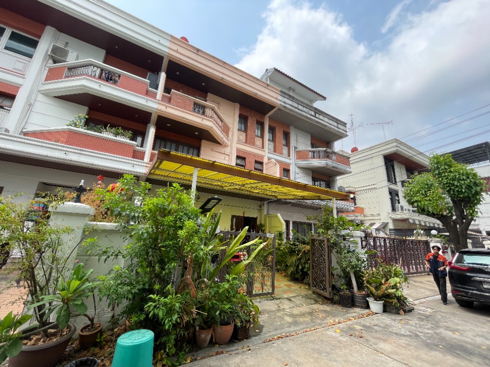 หมู่บ้านสีฟ้า อารีย์ / 5 ห้องนอน (ขาย), Blue Village Ari / 5 Bedrooms (SALE) NUB641