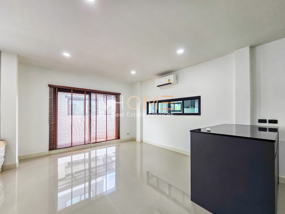 บ้านเดี่ยว เซนโทร รามอินทรา - จตุโชติ / 4 ห้องนอน (ขาย), Centro Ramintra - Chatuchot / Detached House 4 Bedrooms (FOR SALE) TAN602