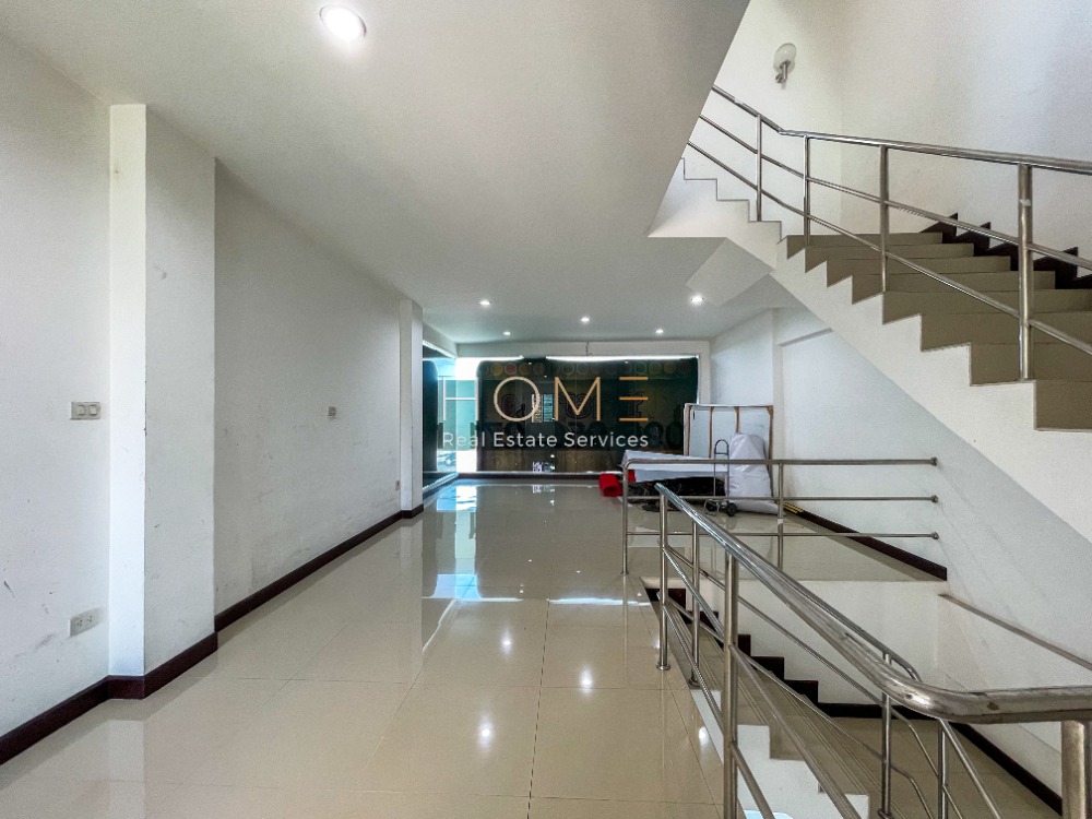 อาคารพาณิชย์ เฉลิมพระเกียรติ ร.9 ซอย 28 / 4 ชั้น (ขาย), Commercial Building Chaloen Prakiat Ratchakan Thi 9 Soi 28 / 4 Storey (FOR SALE) COF500