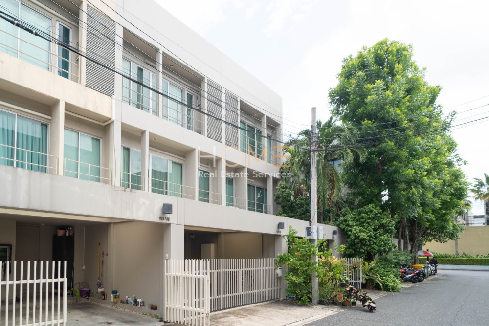 ทาวน์โฮม โนเบิล คิวบ์ พัฒนาการ / 3 ห้องนอน (ขาย), Noble Cube Pattanakarn / Townhome 3 Bedrooms (FOR SALE) PALM774