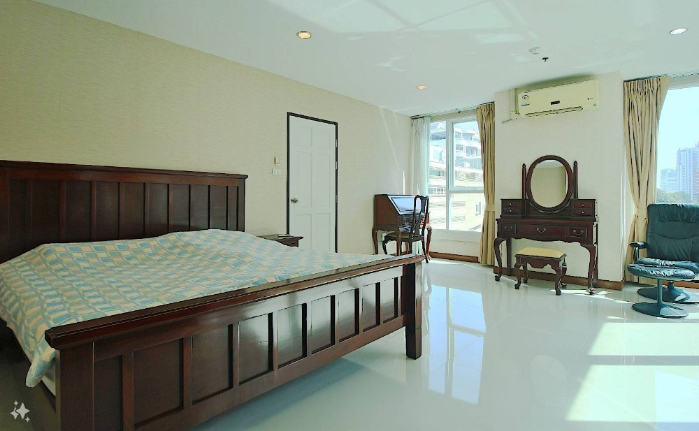 Sukhumvit Living Town / 1 Bedroom (SALE WITH TENANT), สุขุมวิท ลิฟวิ่ง ทาวน์ / 1 ห้องนอน (ขายพร้อมผู้เช่า) MOOK459