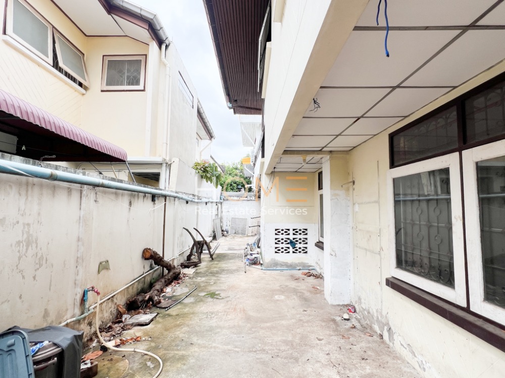 บ้านเดี่ยว ซอยวชิรธรรมสาธิต 54 / 5 ห้องนอน (ขาย), Detached House Soi Wachiratham Sathit 54 / 5 Bedrooms (FOR SALE) PUY336