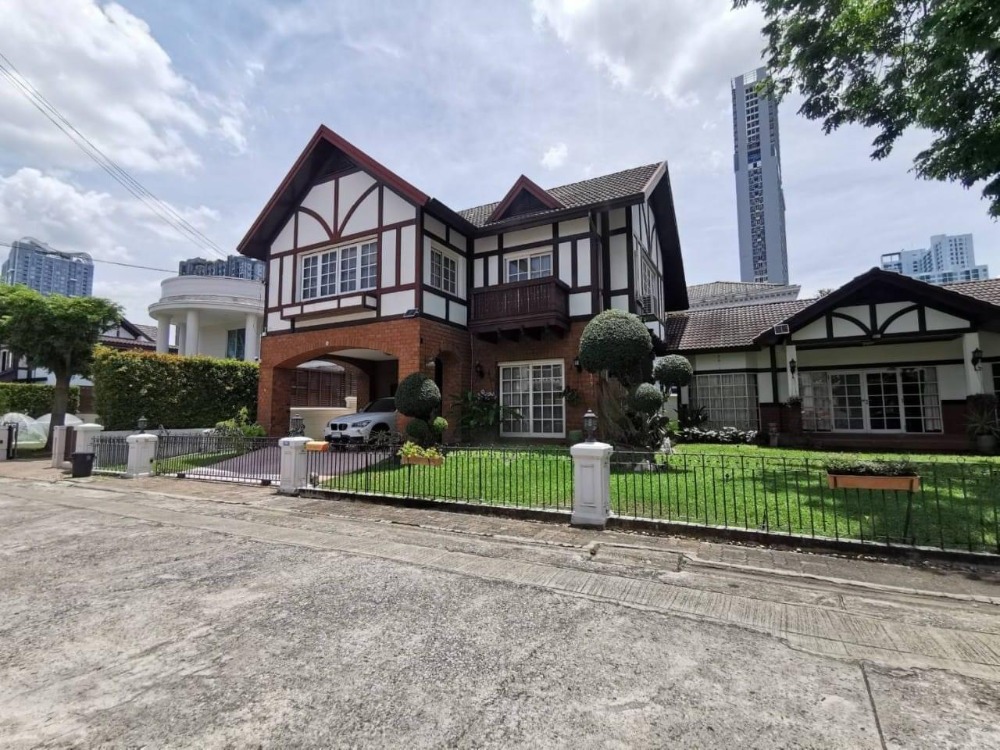 บ้านเดี่ยว บ้านสุขุมวิทการ์เด้นซิตี้ 79 / 4 ห้องนอน (ขาย), Baan Sukhumvit Garden City 79 / Detached House 4 Bedrooms (FOR SALE) PUY337