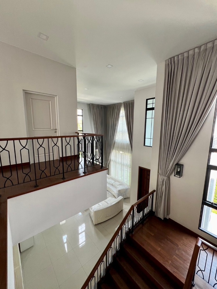 บ้านเดี่ยว เดอะ พาลาซโซ่ ศรีนครินทร์ / 5 ห้องนอน (ขายพร้อมผู้เช่า), The Palazzo Srinakarin / Detached House 5 Bedrooms (SALE WITH TENANT) PUY334