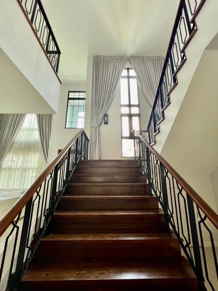 บ้านเดี่ยว เดอะ พาลาซโซ่ ศรีนครินทร์ / 5 ห้องนอน (ขายพร้อมผู้เช่า), The Palazzo Srinakarin / Detached House 5 Bedrooms (SALE WITH TENANT) PUY334