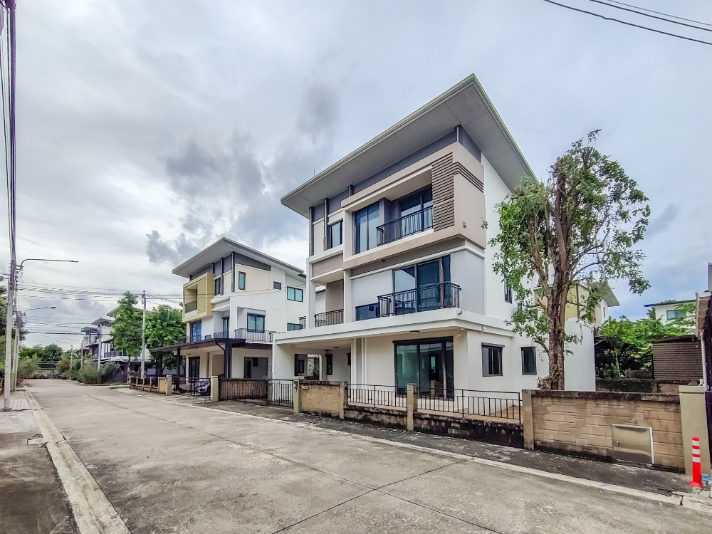 บ้านเดี่ยว โกลเด้น เพรสทีจ วัชรพล - สุขาภิบาล 5 / 6 ห้องนอน (ขาย), Golden Prestige Watcharapol - Sukhapiban 5 / Detached House 6 Bedrooms (FOR SALE) TAN019