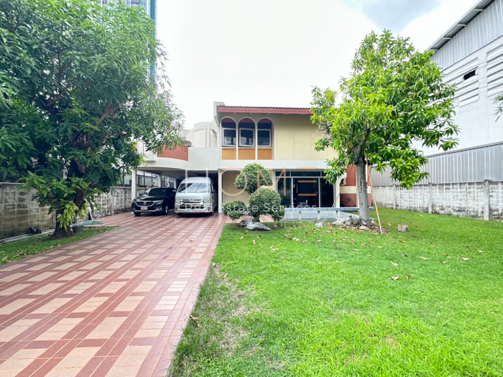 บ้านเดี่ยว ซอยรามคำแหง 38 / 4 ห้องนอน (ขาย), Detached House Soi Ramkhamhaeng 38 / 4 Bedrooms (FOR SALE) HL1626