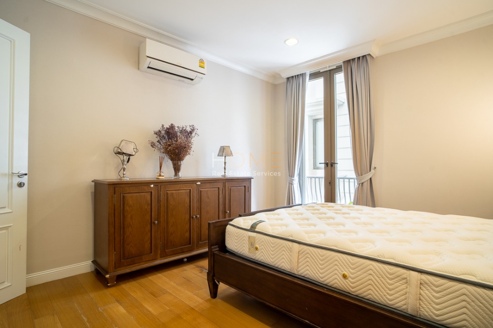 ทาวน์โฮม 749 เรสซิเดนซ์ / 4 ห้องนอน (ขาย), 749 Residence / Townhome 4 Bedrooms (FOR SALE) TP377