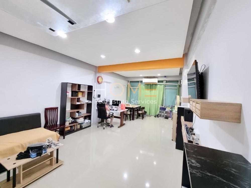 อาคารพาณิชย์ อ่างศิลา / 3 ชั้น (ขาย), Commercial Building Ang Sila / 3 Storey (FOR SALE) NEWC070