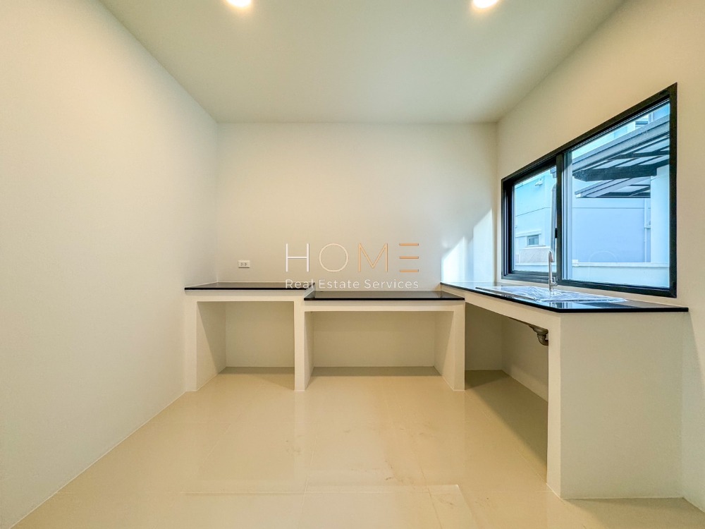 บ้านเดี่ยว เซนโทร บางนา / 4 ห้องนอน (ขาย), Centro Bangna / Detached House 4 Bedrooms (FOR SALE) CJ448